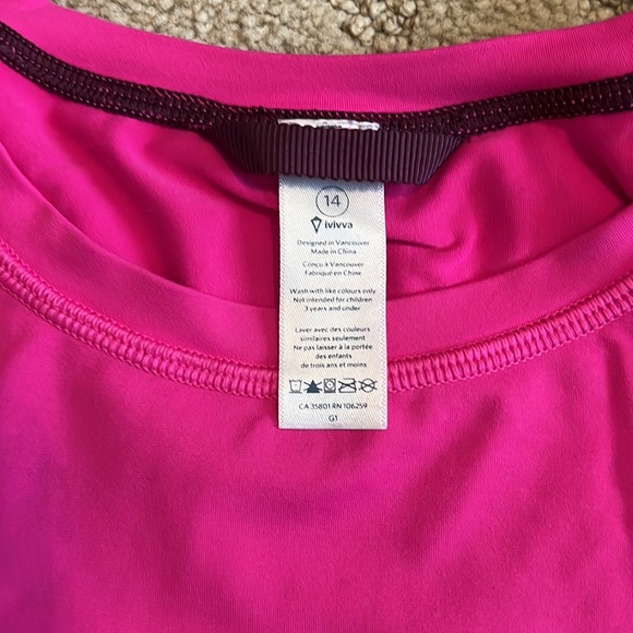 Tee - Picture 5 of 9